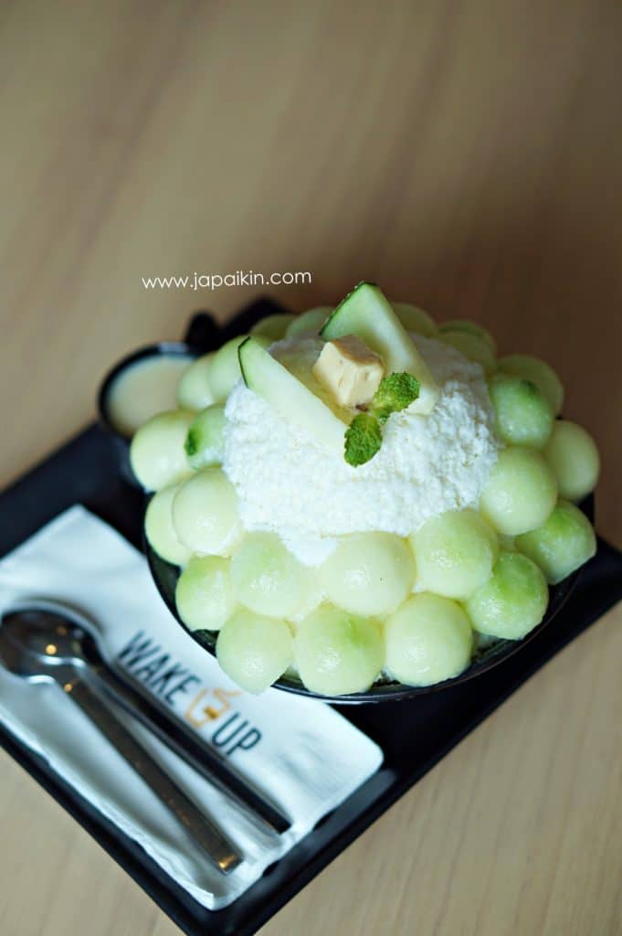 Wake Up Coffee 24 Hrs คาเฟ่กลางกรุงที่ไม่เคยหลับไหล